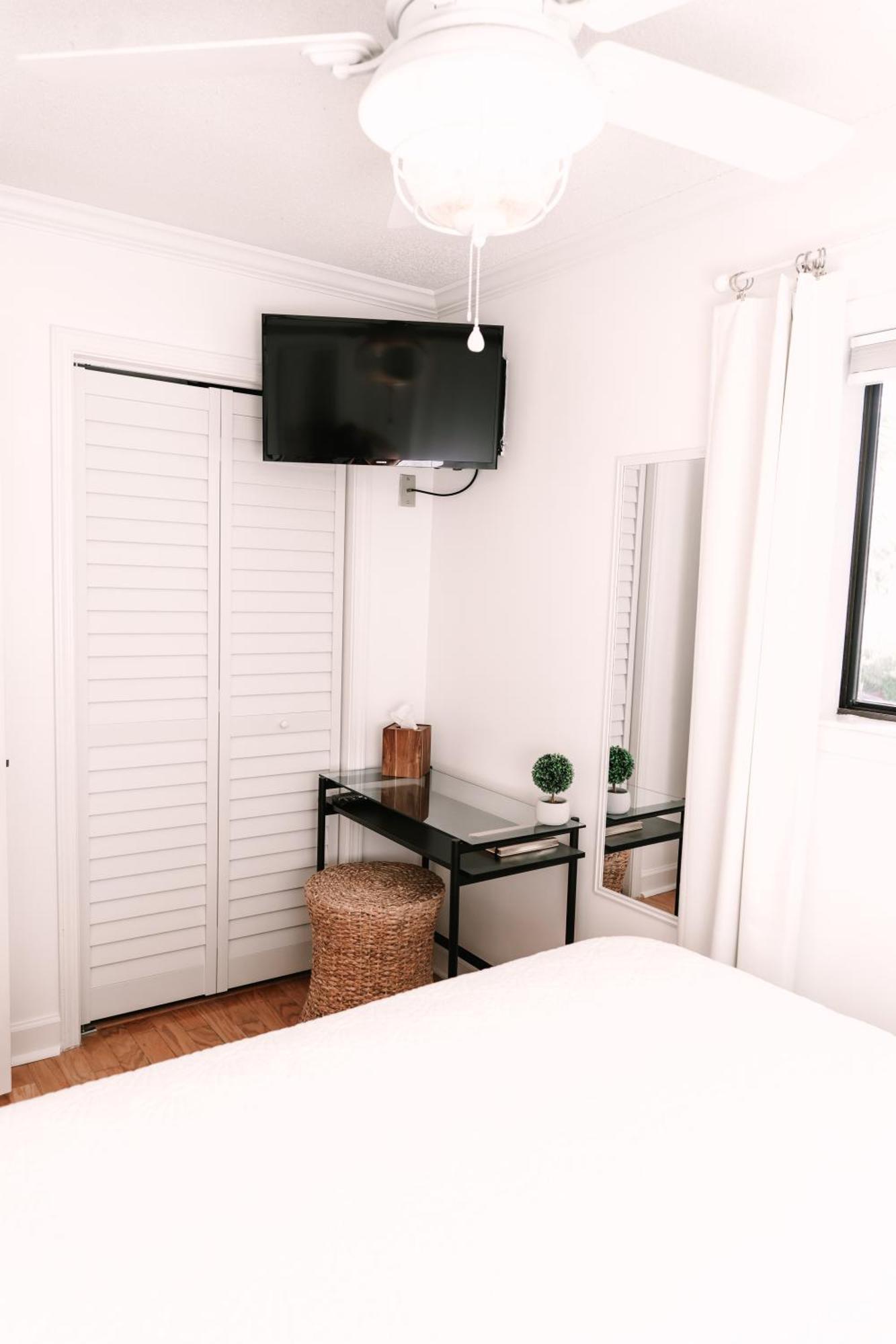 Apartment Private Balcony - - Pool And Pickleball